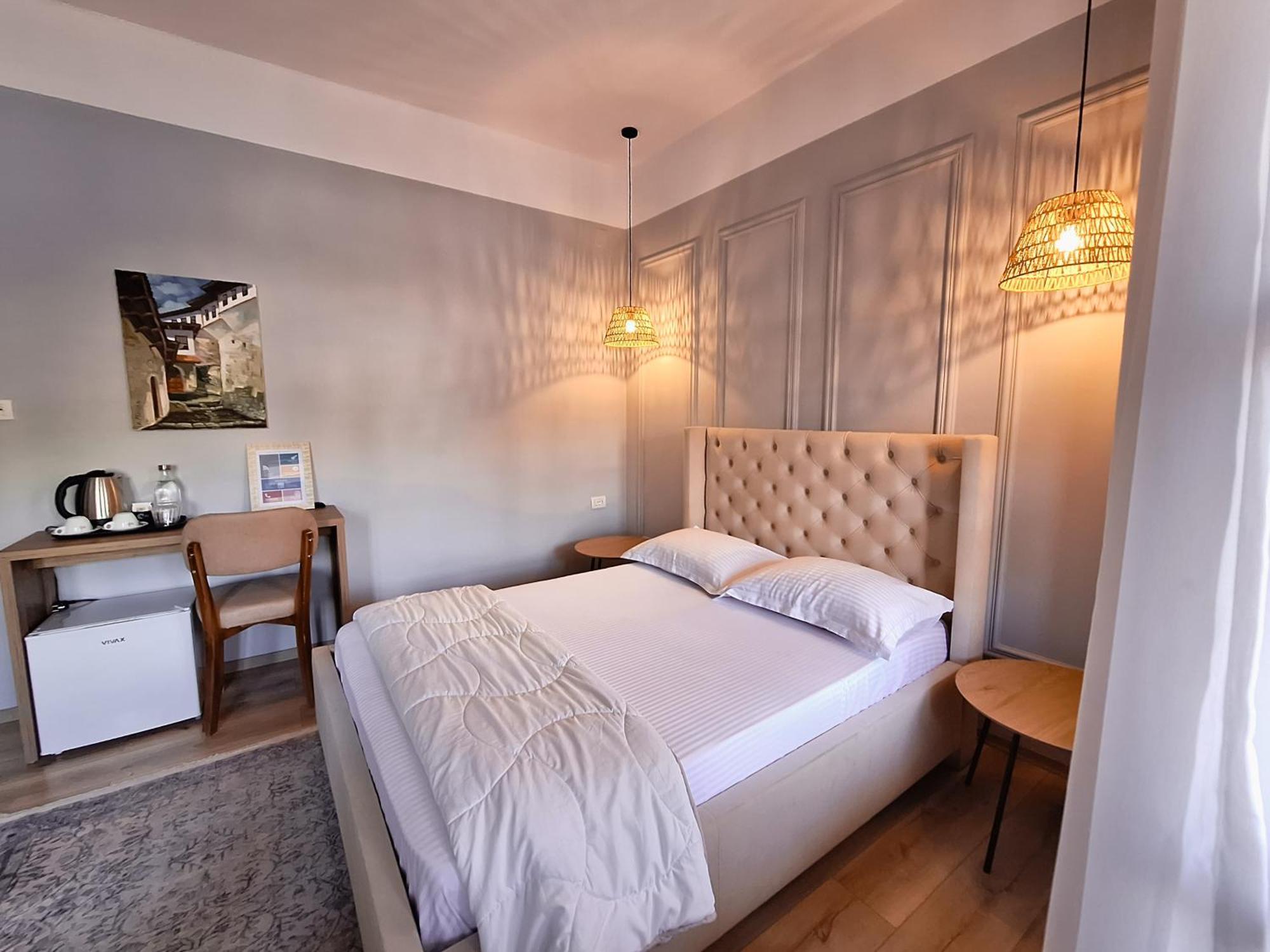 Villa Mishel Suites Berat Exterior photo