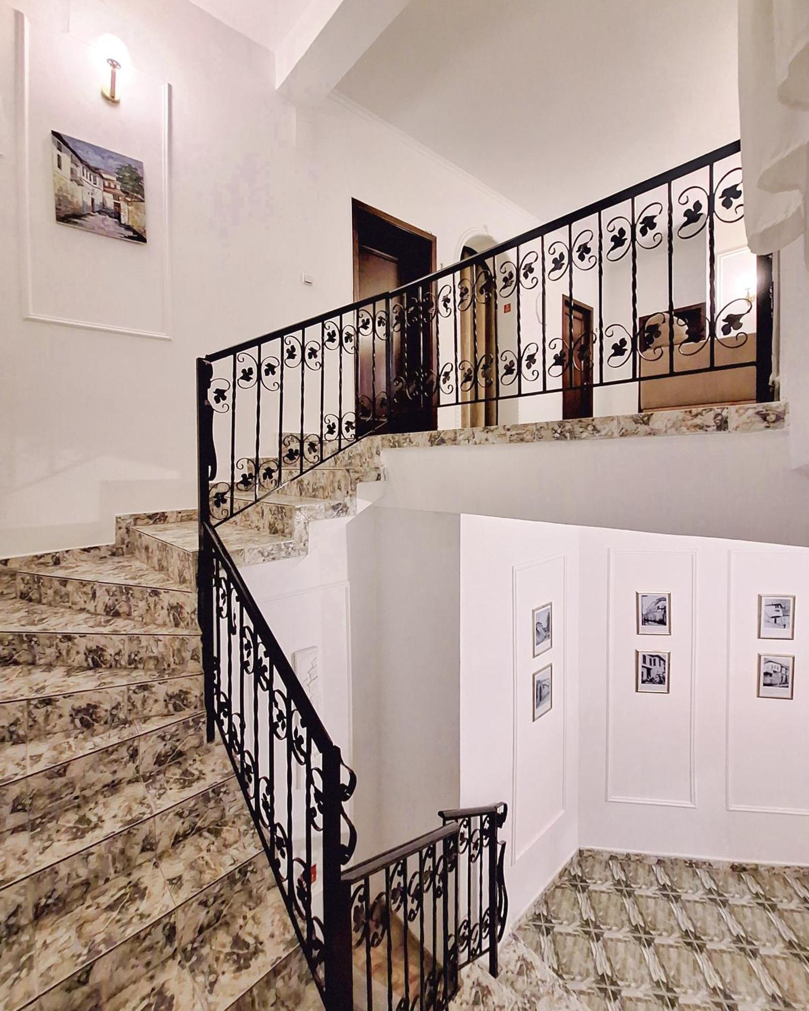 Villa Mishel Suites Berat Exterior photo
