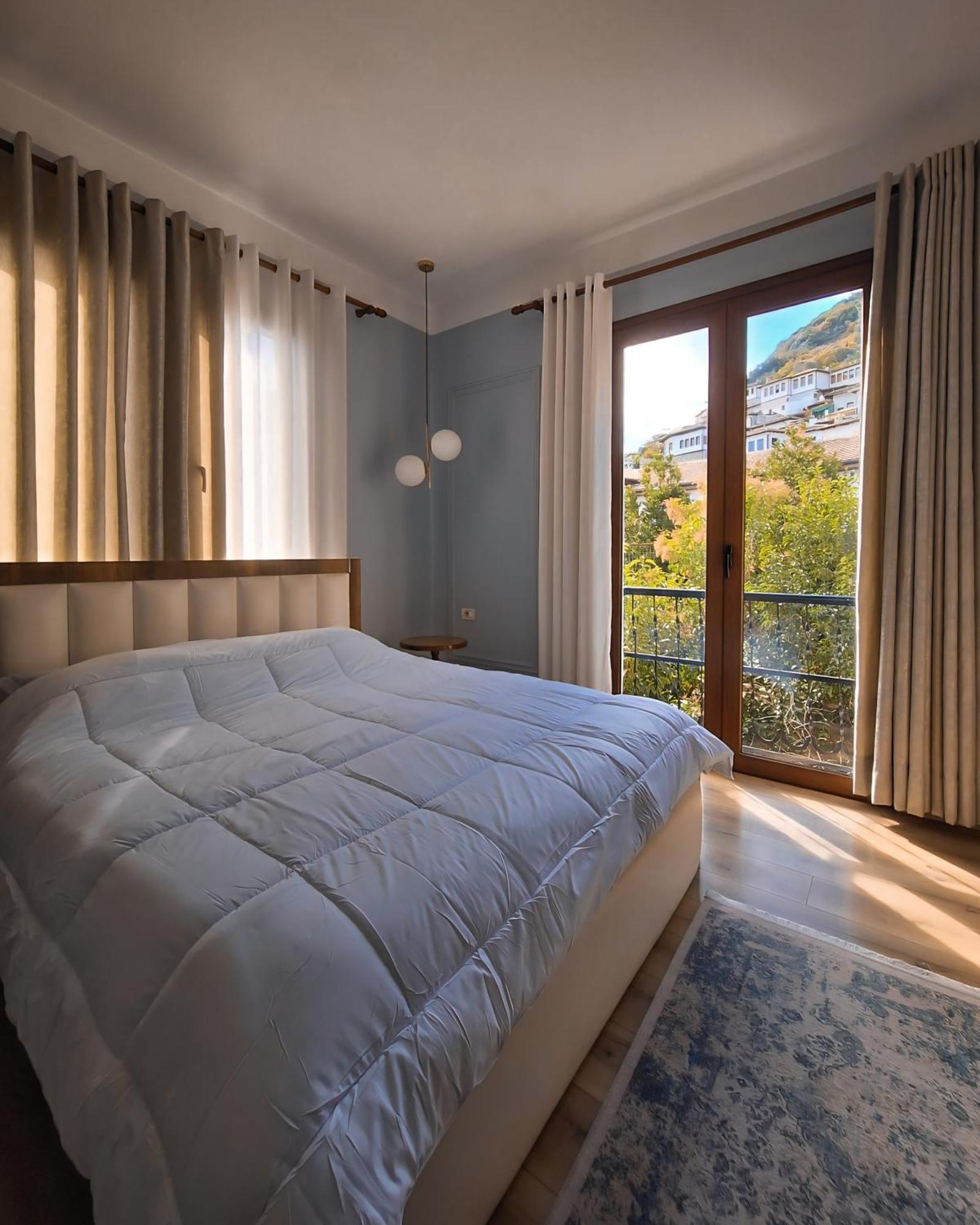 Villa Mishel Suites Berat Exterior photo
