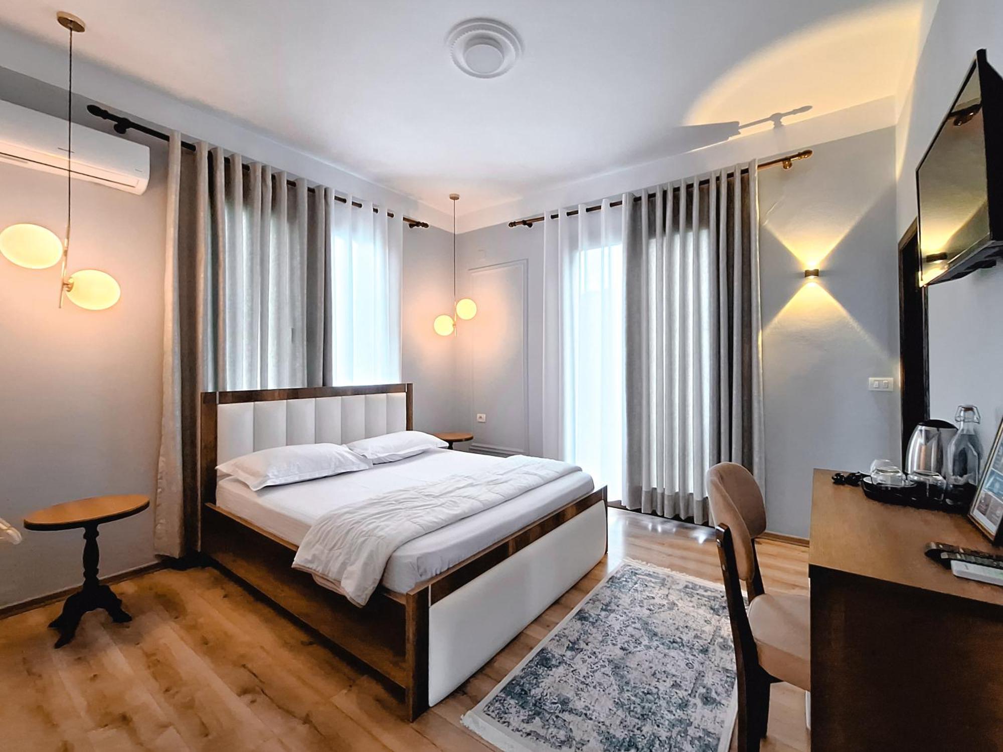 Villa Mishel Suites Berat Exterior photo