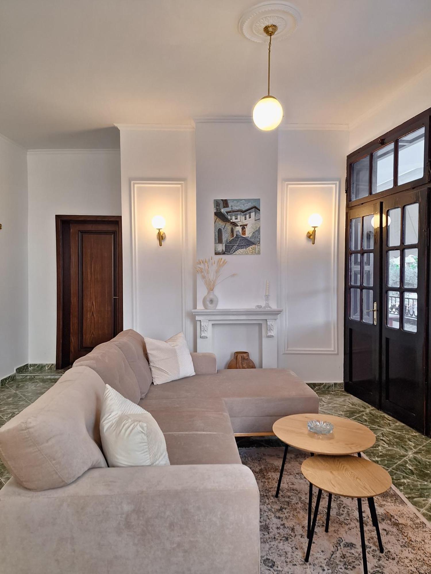 Villa Mishel Suites Berat Exterior photo