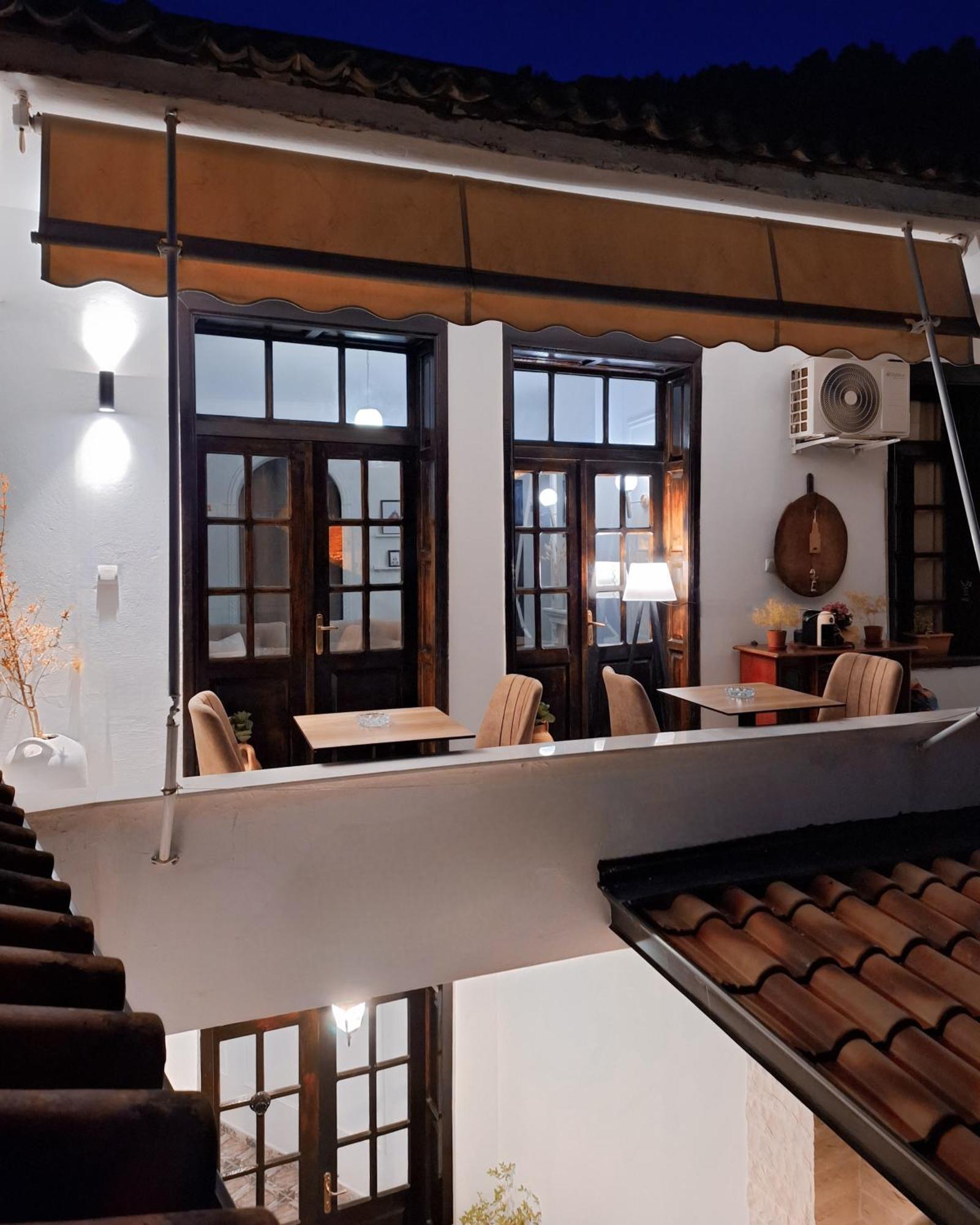 Villa Mishel Suites Berat Exterior photo